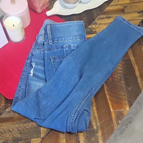 Stylish Blue Skinny Jeans for Women - Picture 10 of 10